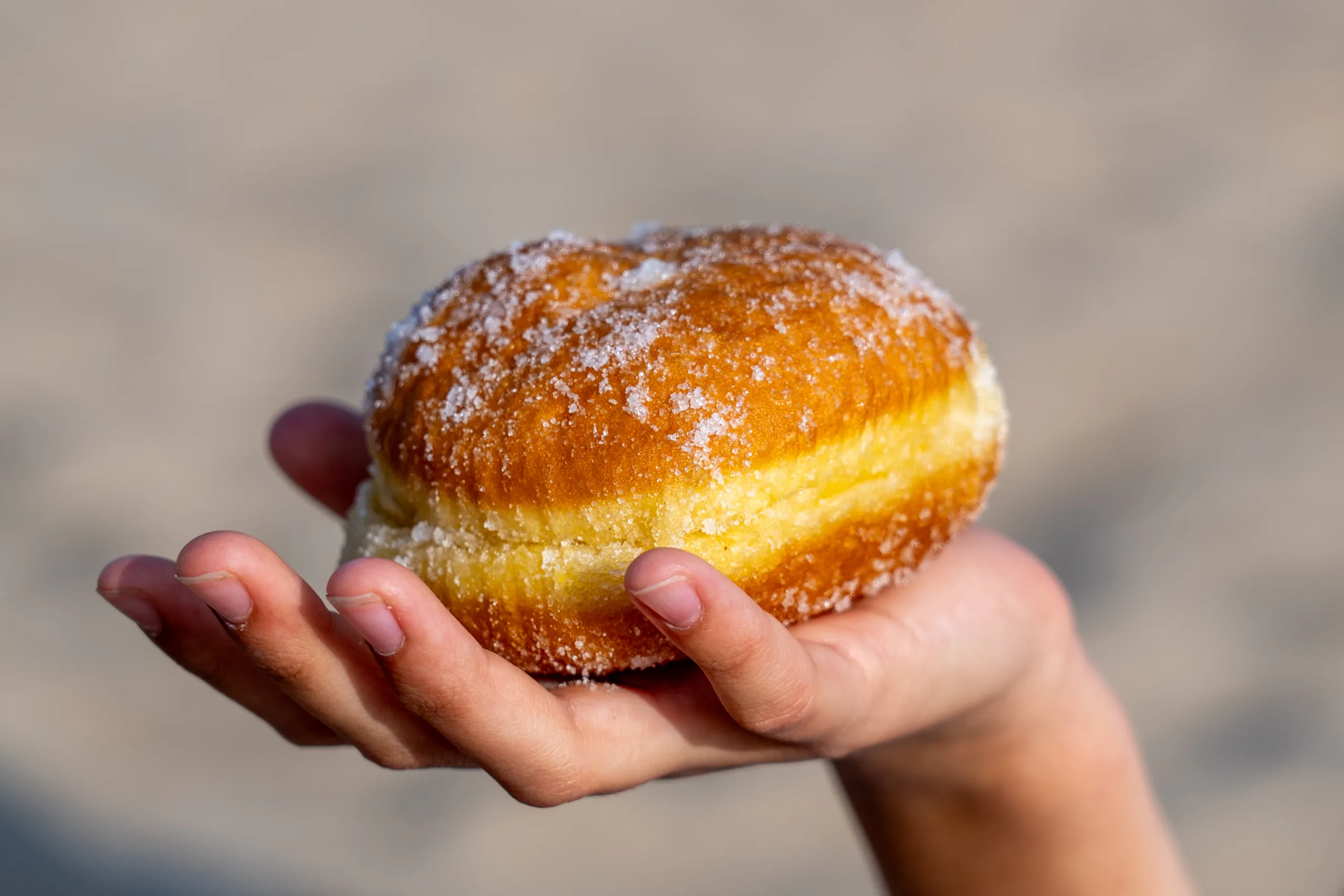 A bola de Berlim é como uma prima do doce sonho, sucesso no Brasil. Crédito: Renato Velasco