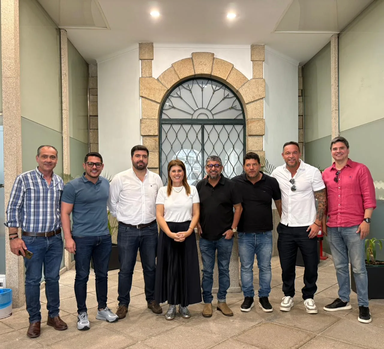 Quaquá celebra parceria cultural em Marco de Canaveses — Maricá entra na coprodução sobre Carmen Miranda.